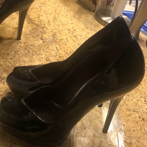 Stuart Weitzman Open toe pumps - Picture 2 of 2